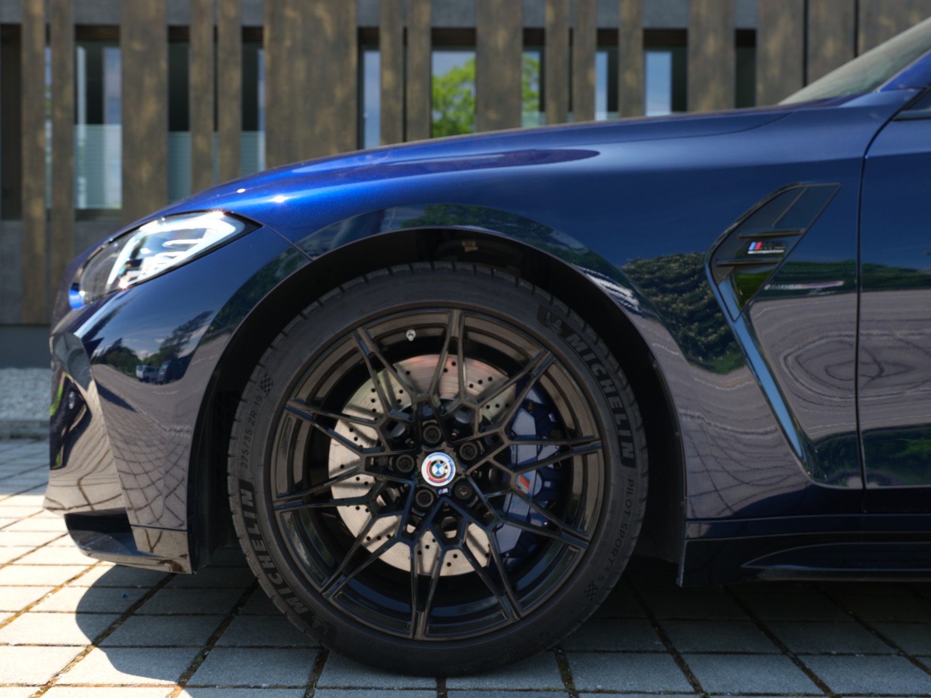 BMW M3 Competition M xDrive-image-4