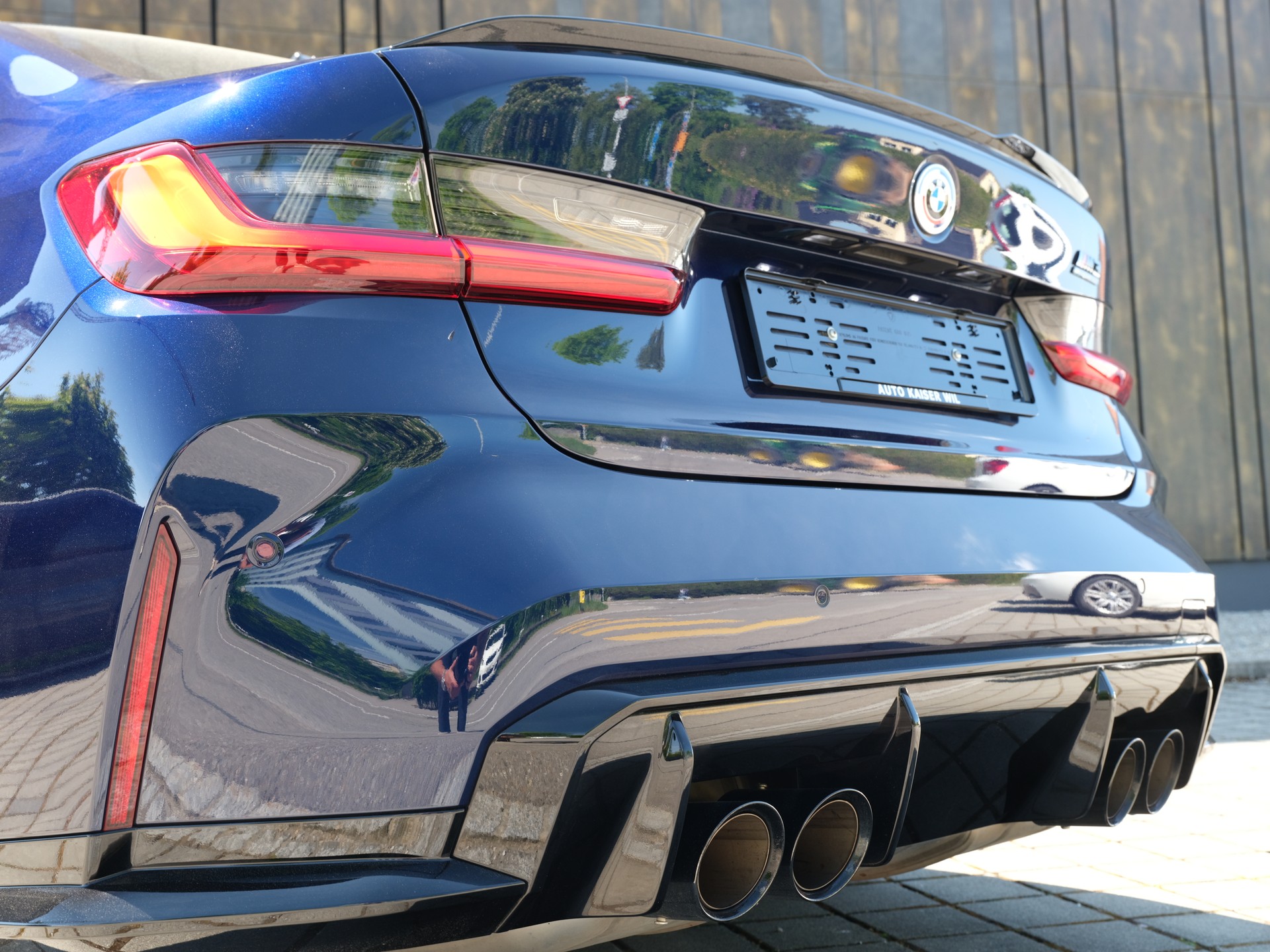 BMW M3 Competition M xDrive-image-11