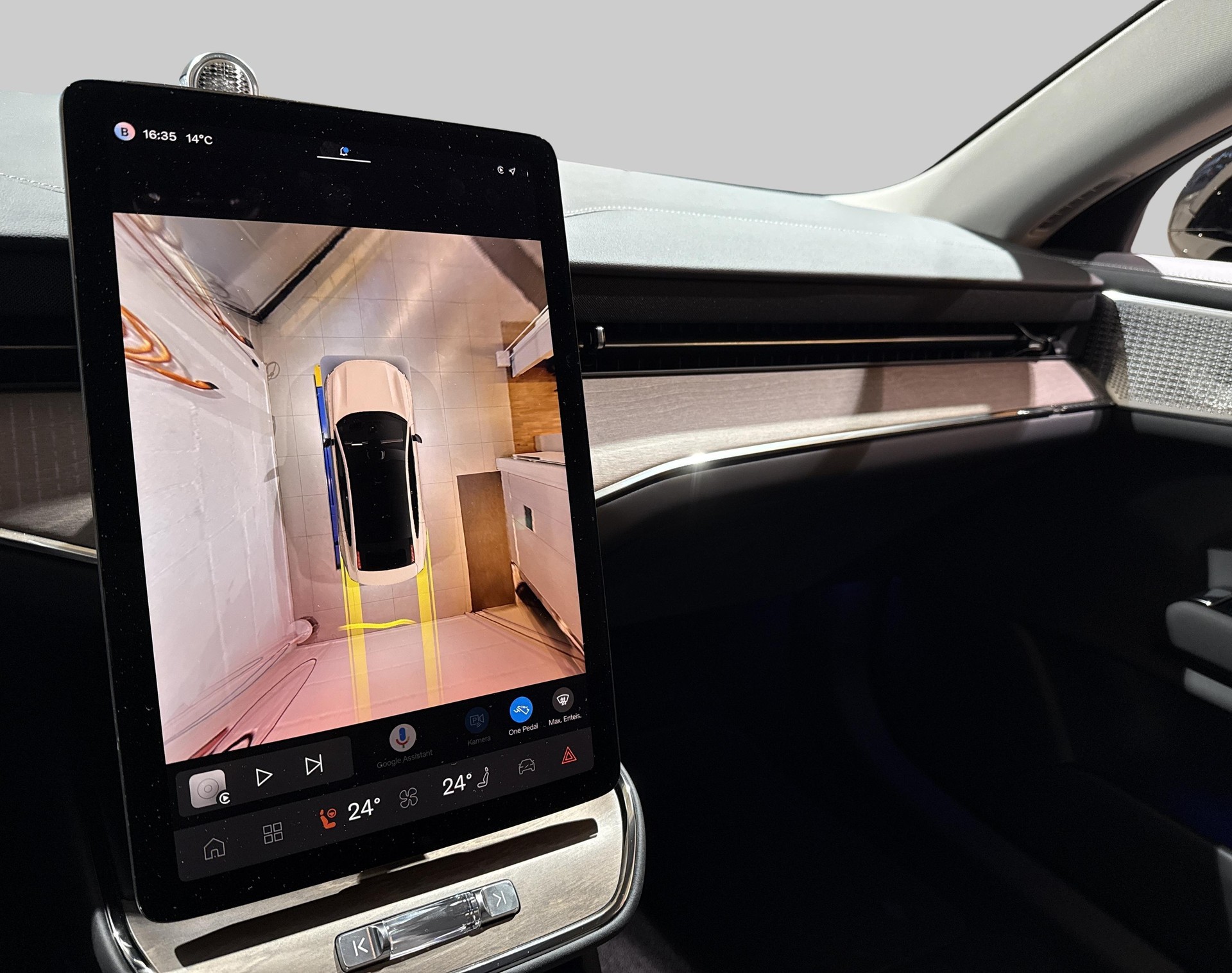 VOLVO ES90 Ultra-image-11