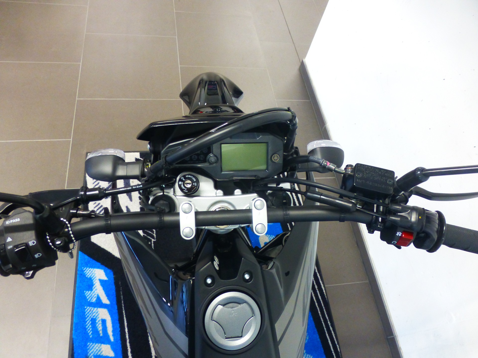 YAMAHA WR 125-image-12