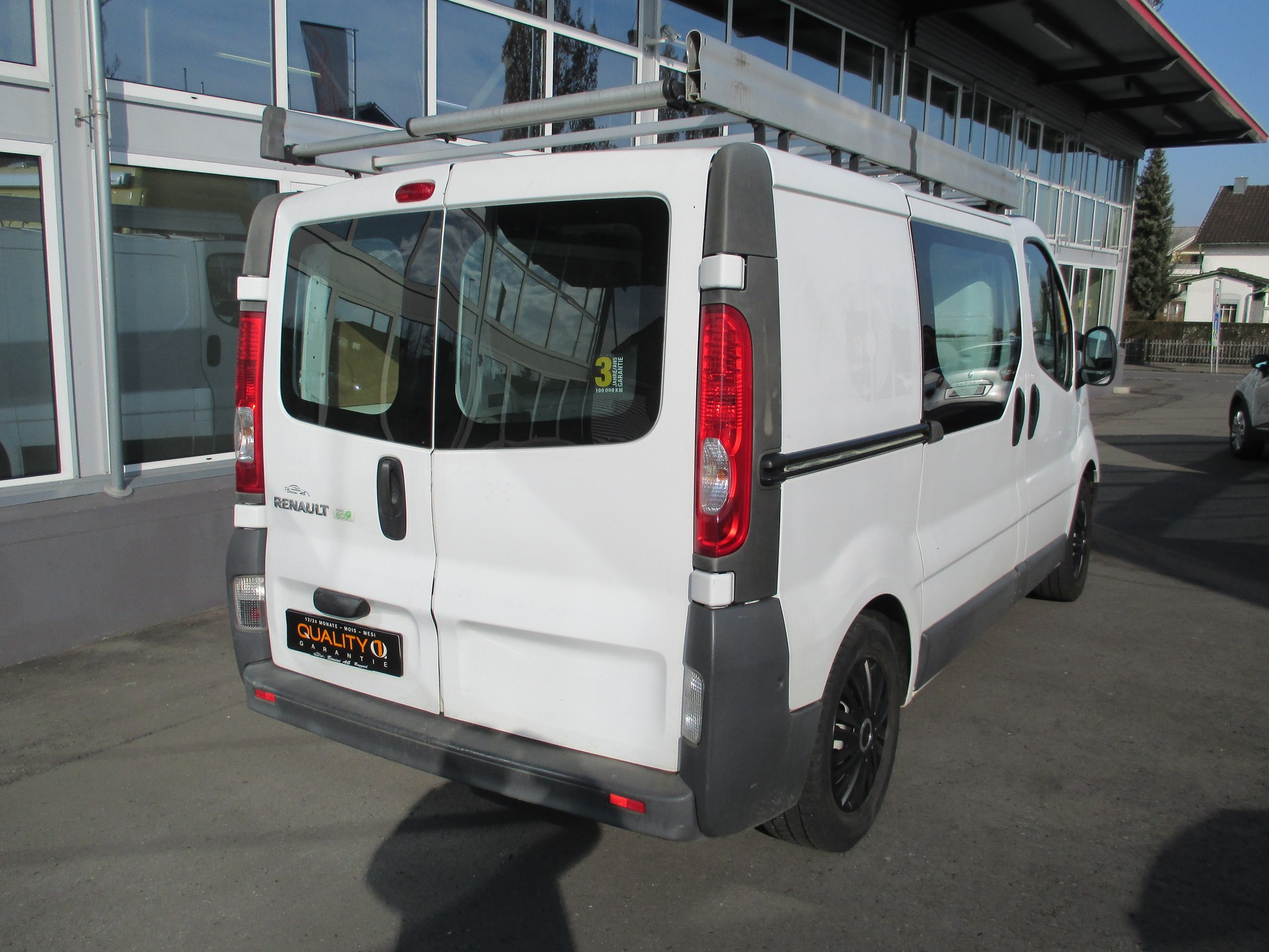 RENAULT Trafic 2.0 dCi 90 2.7t L1H1-image-4