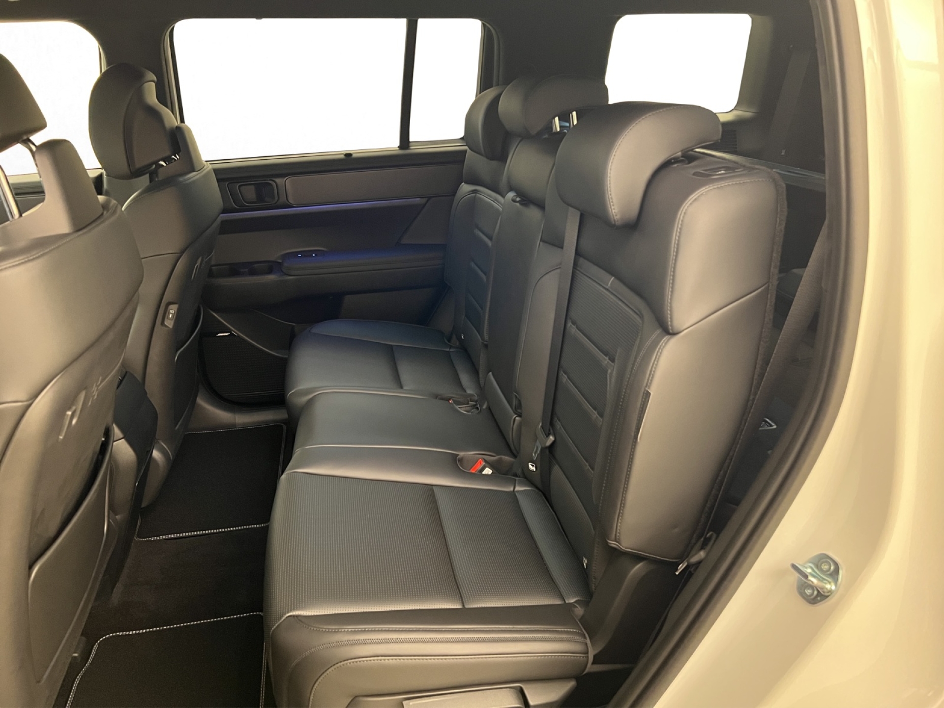 HYUNDAI Santa Fe 1.6 T-GDi PHEV Calligraphy 7PL-image-7
