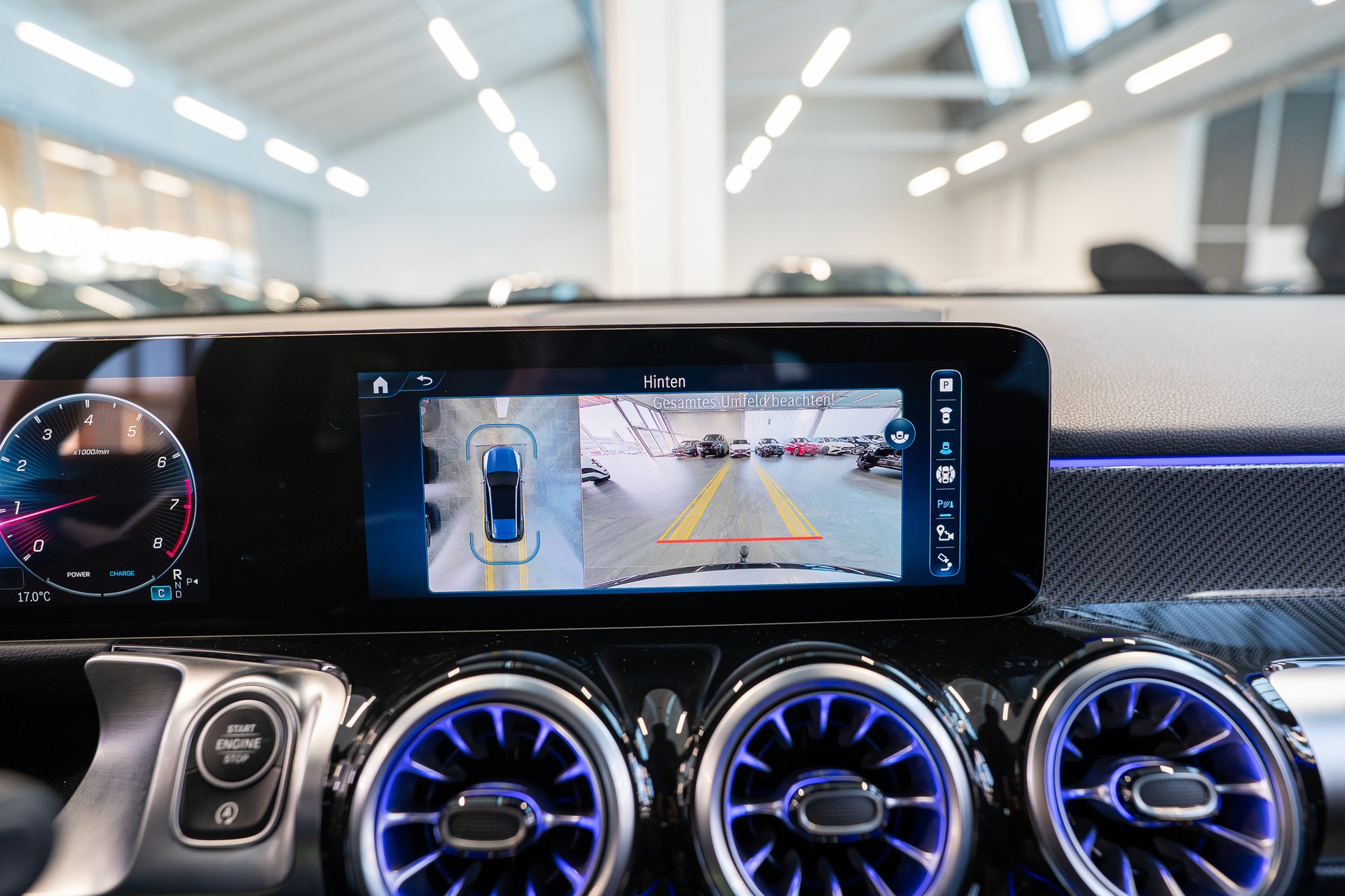 MERCEDES-BENZ GLB 35 AMG 4matic / Facelift / 360°Kamera / AHK-image-21
