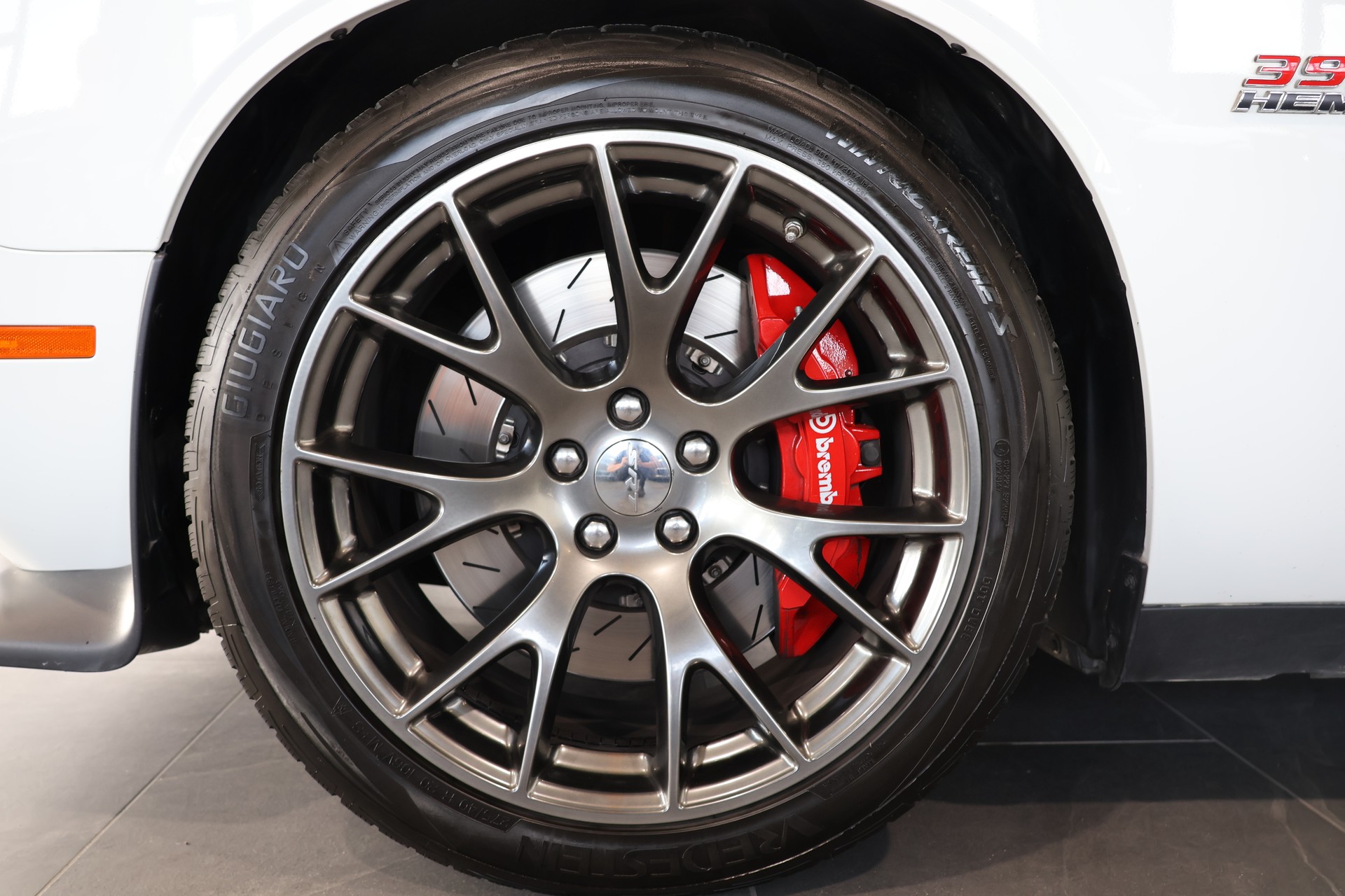 DODGE Challenger SRT 392 6.4 V8 Hemi-image-5