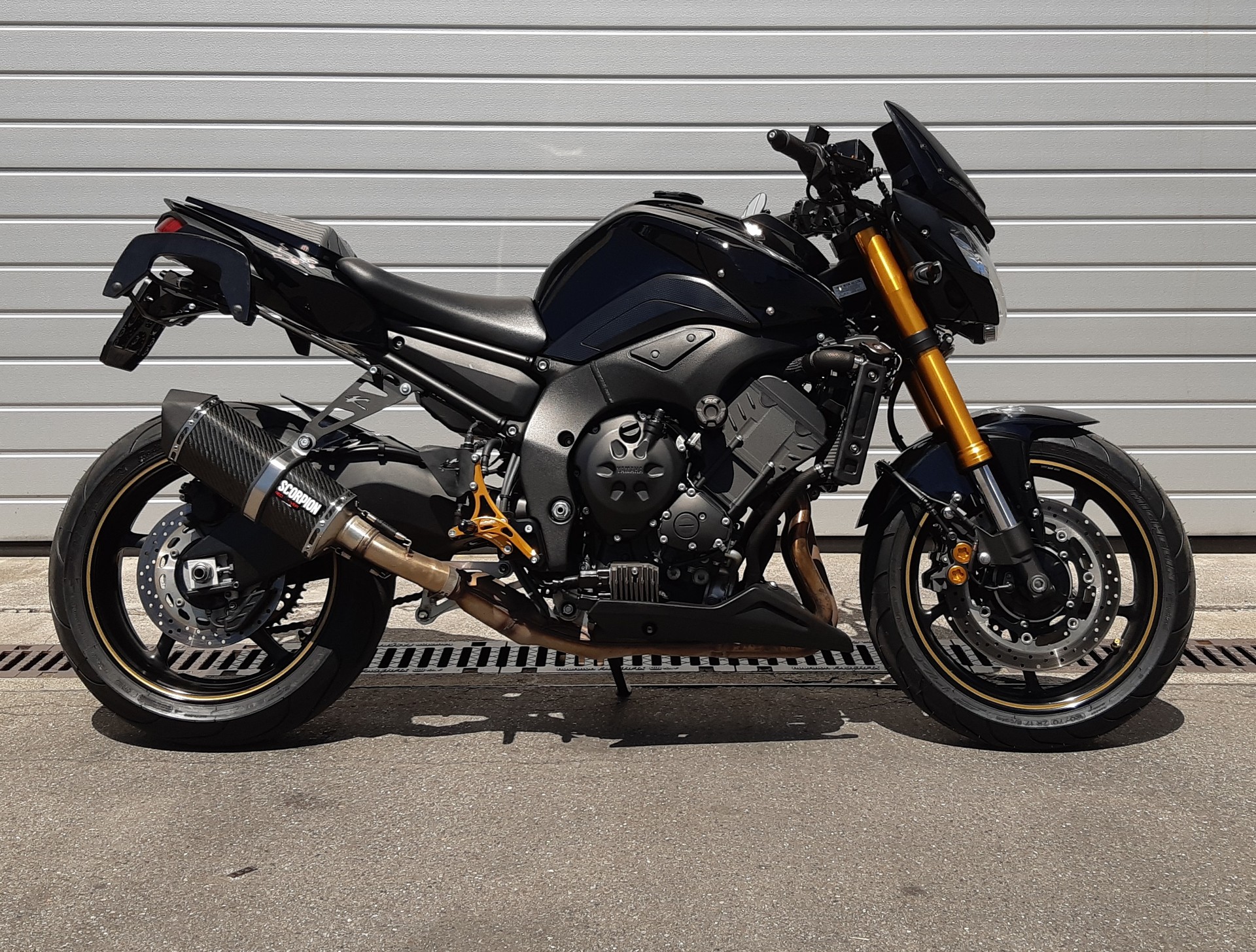 YAMAHA FZ8 N ABS