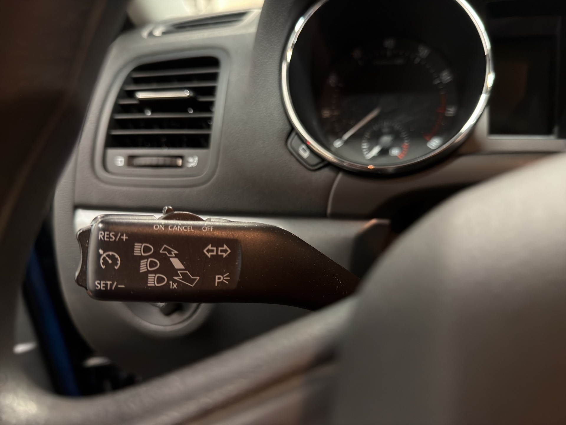 SKODA Yeti 1.8 TSI Adventure 4x4 DSG-image-13