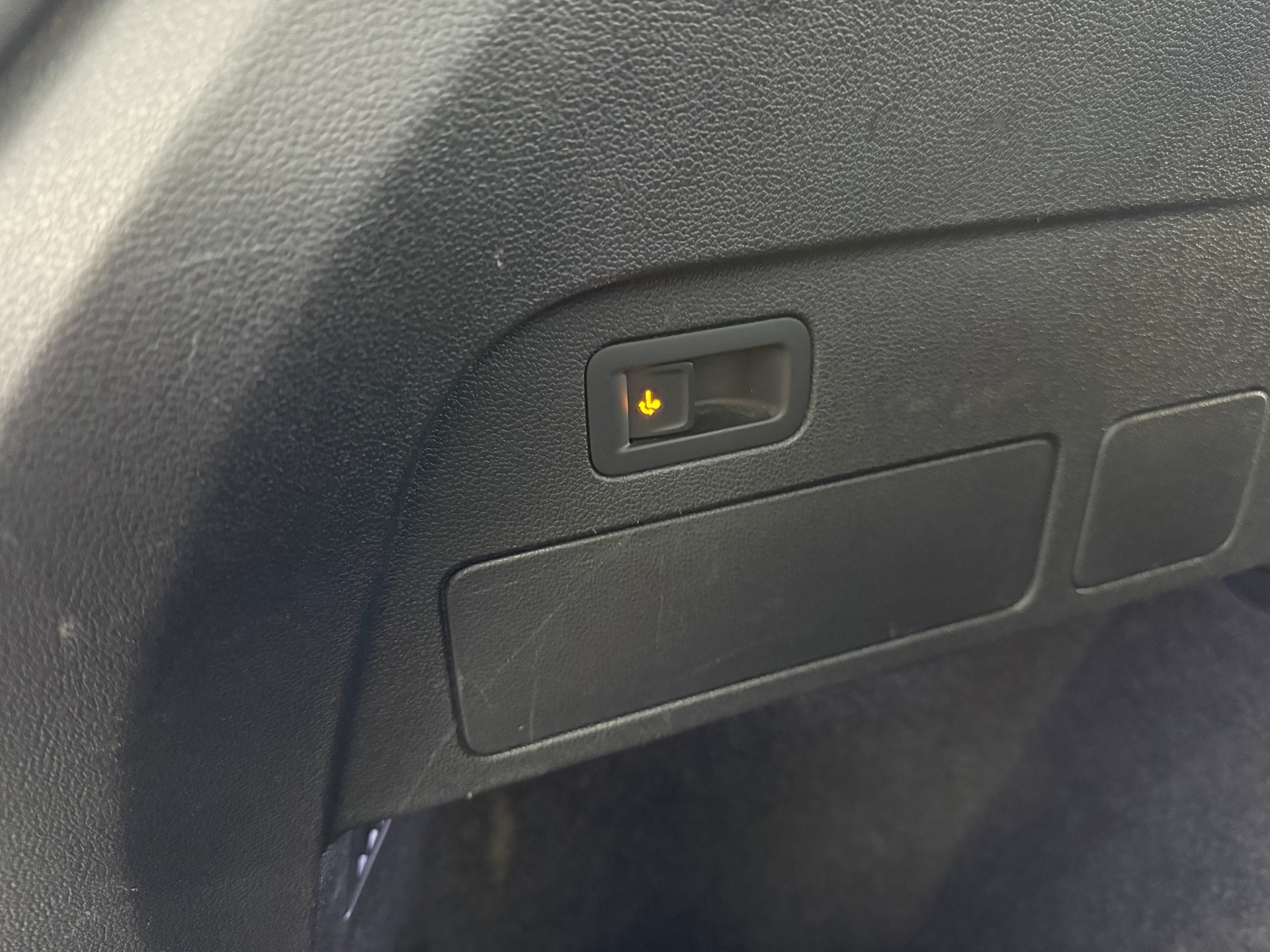 SEAT Tarraco 2.0 TSI FR 4D-image-22