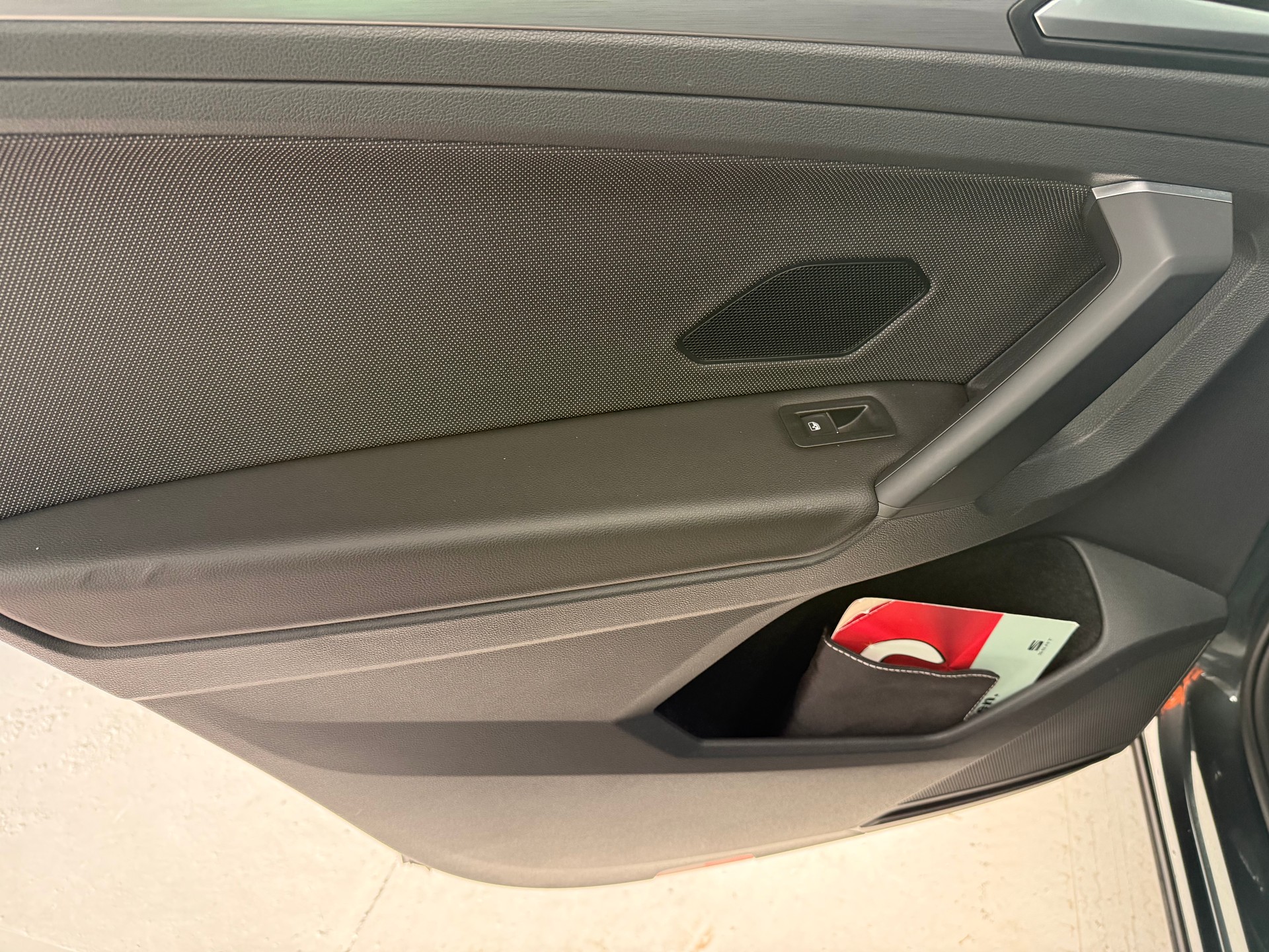 SEAT Tarraco 2.0 TSI FR 4D-image-18