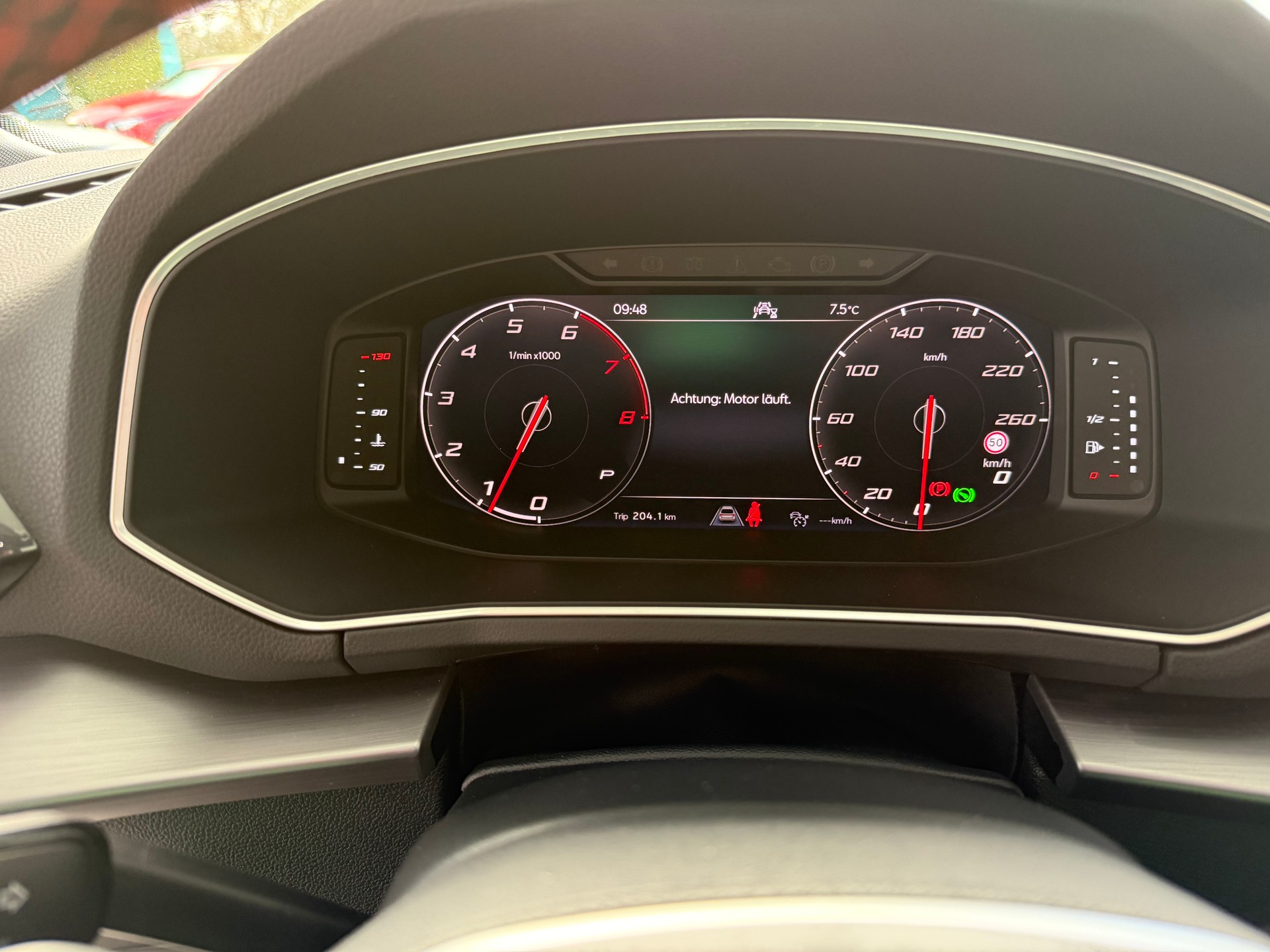 SEAT Tarraco 2.0 TSI FR 4D-image-13