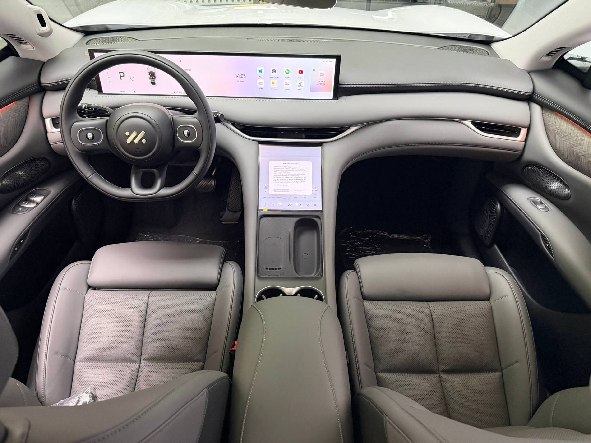 MG IM6 100 kWh Performance 21 4WD-image-6