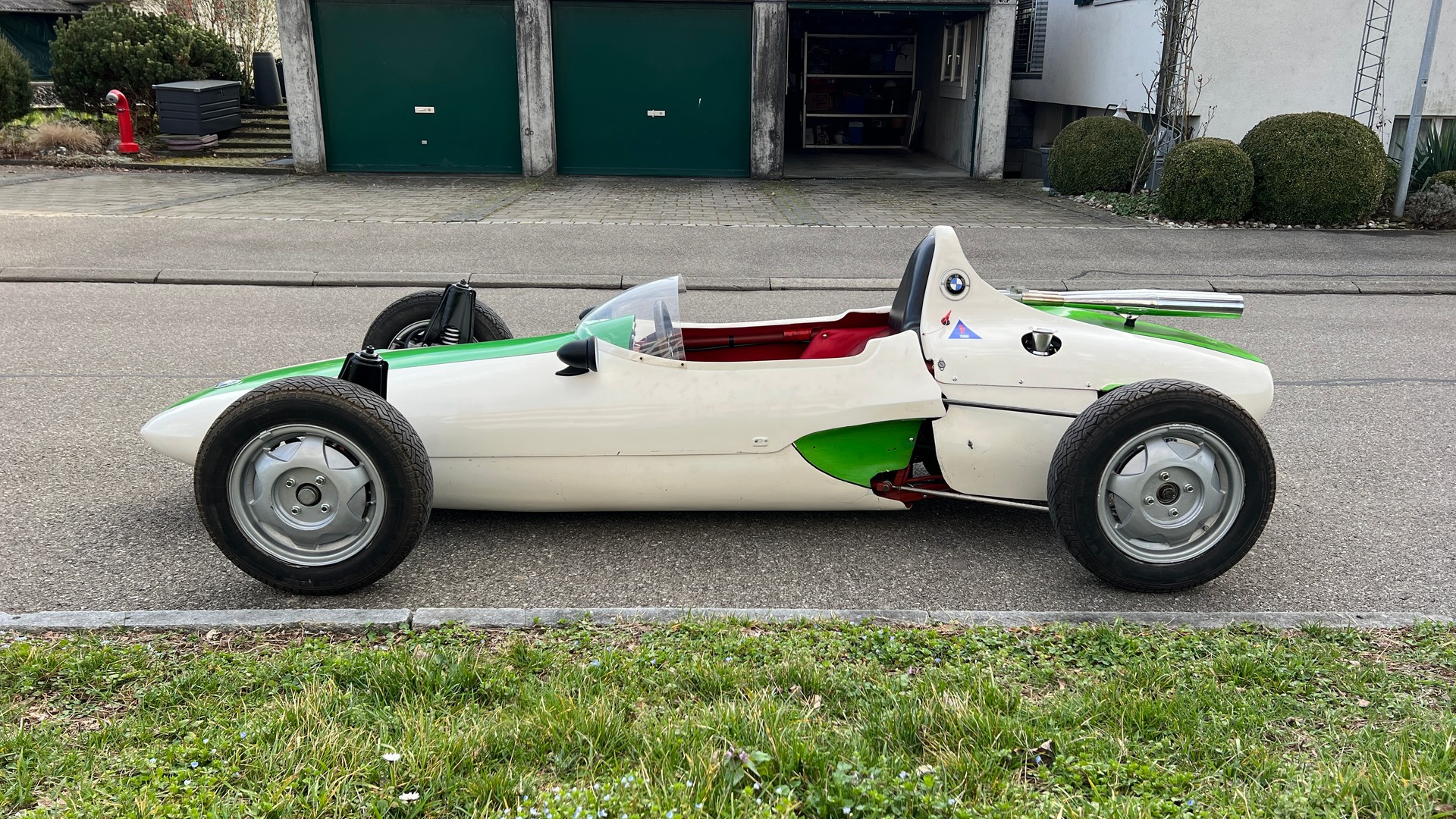 BMW Martini Formel M-image-1