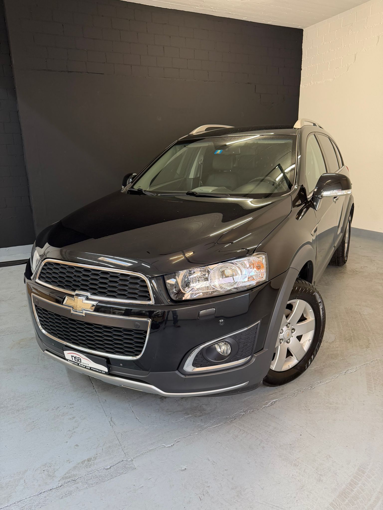 CHEVROLET 22TD 4x4 7Platz CH-Fahrzeug-showroom-element-2