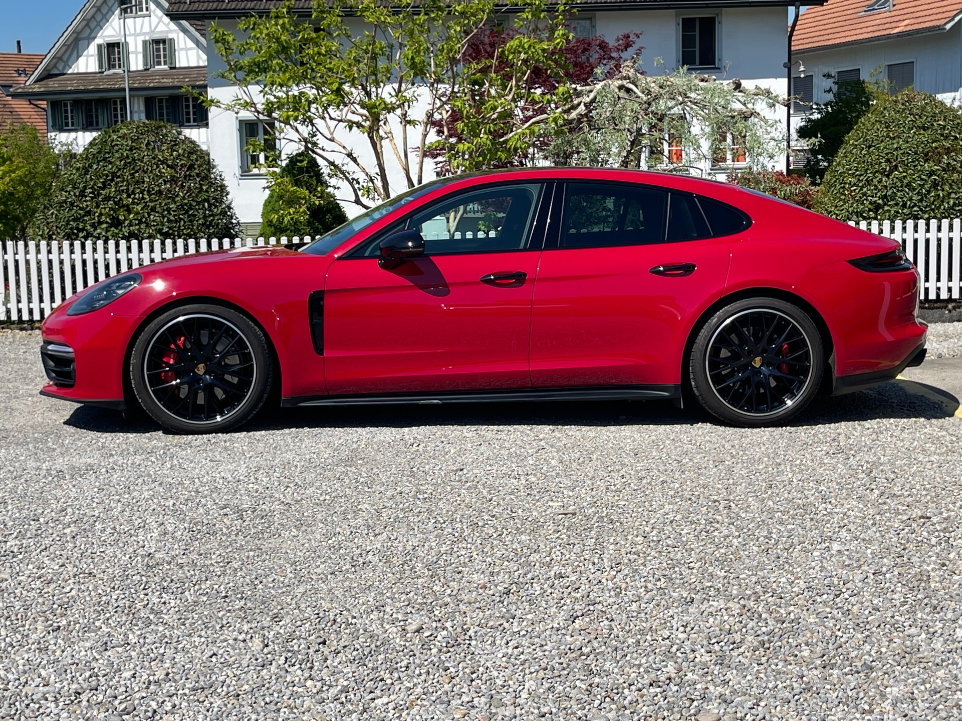 PORSCHE Panamera GTS PDK-image-3