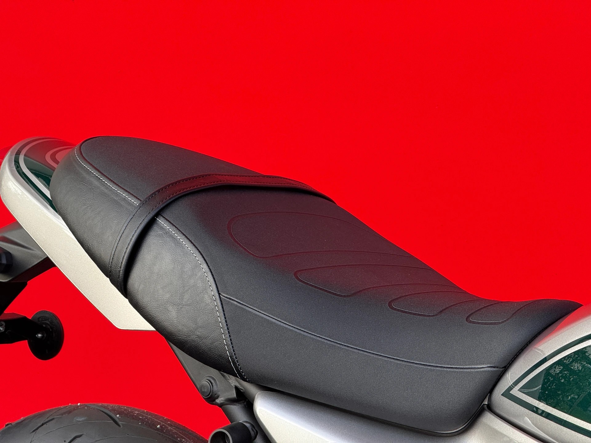 KAWASAKI Z 650 RS-image-3