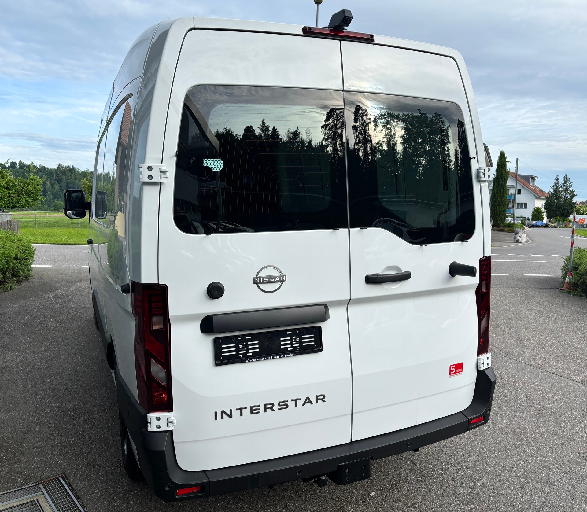 NISSAN Interstar 130 3.5L2H2 Acenta-image-2