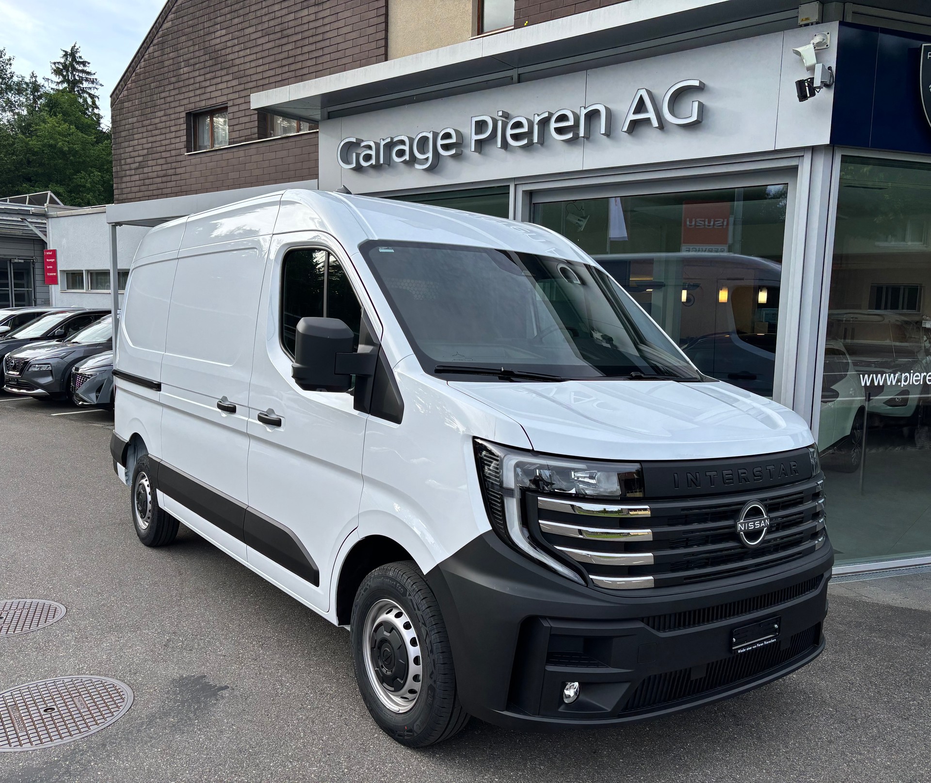NISSAN Interstar 130 3.5L2H2 Acenta