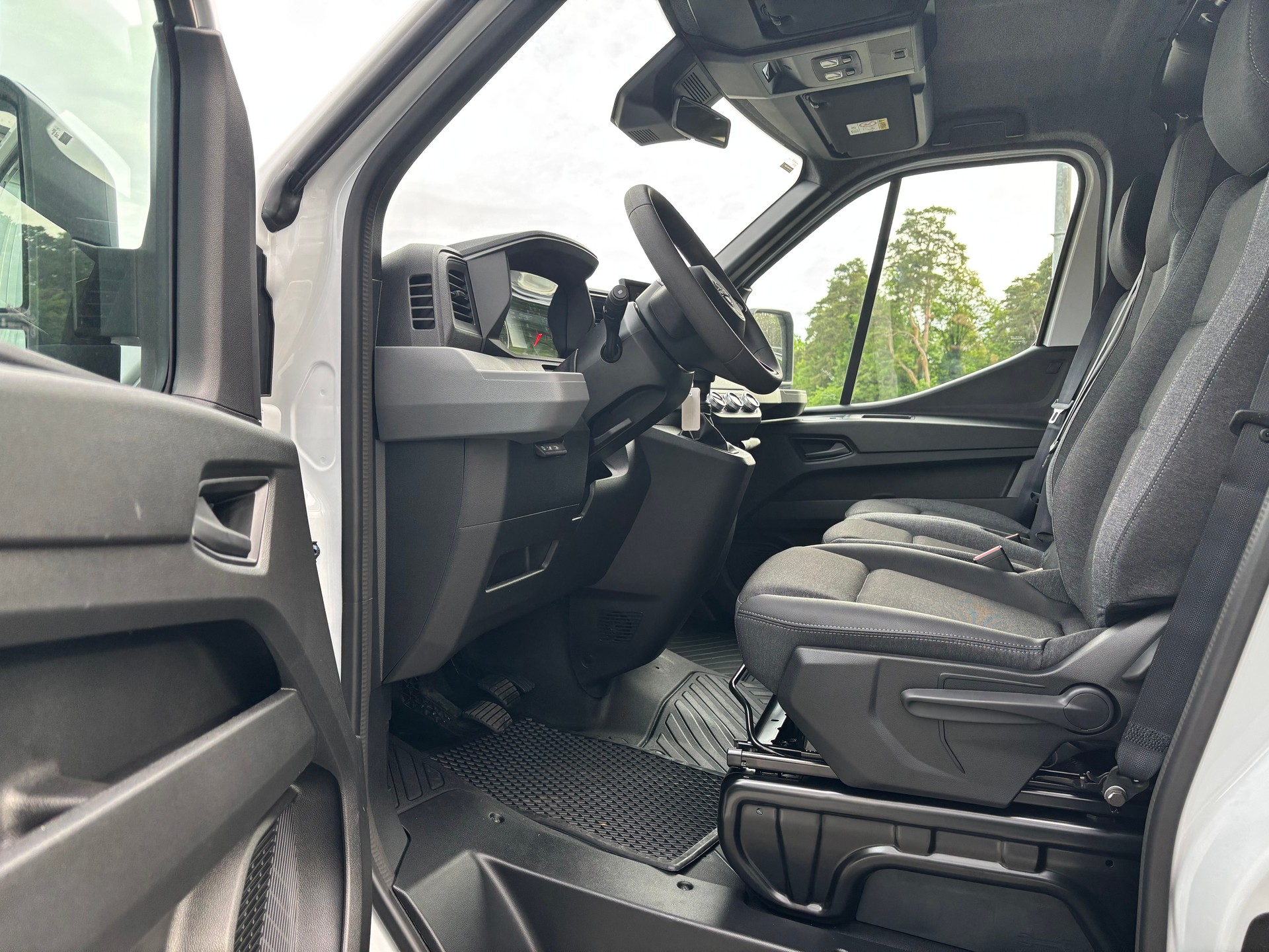 NISSAN Interstar 130 3.5L2H2 Acenta-image-9