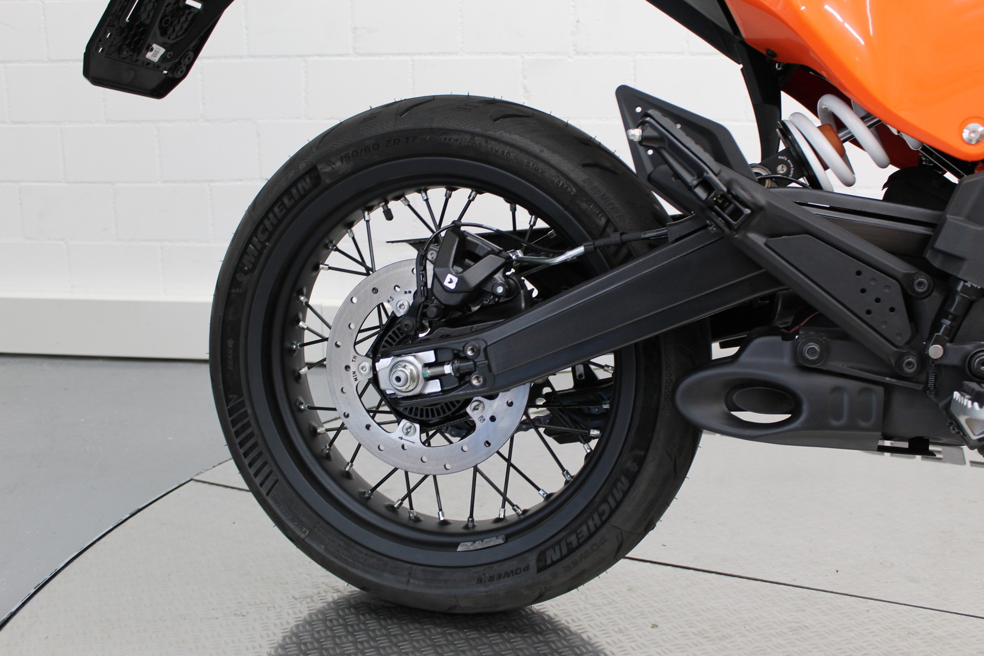 KTM 390 SMC-R-image-8
