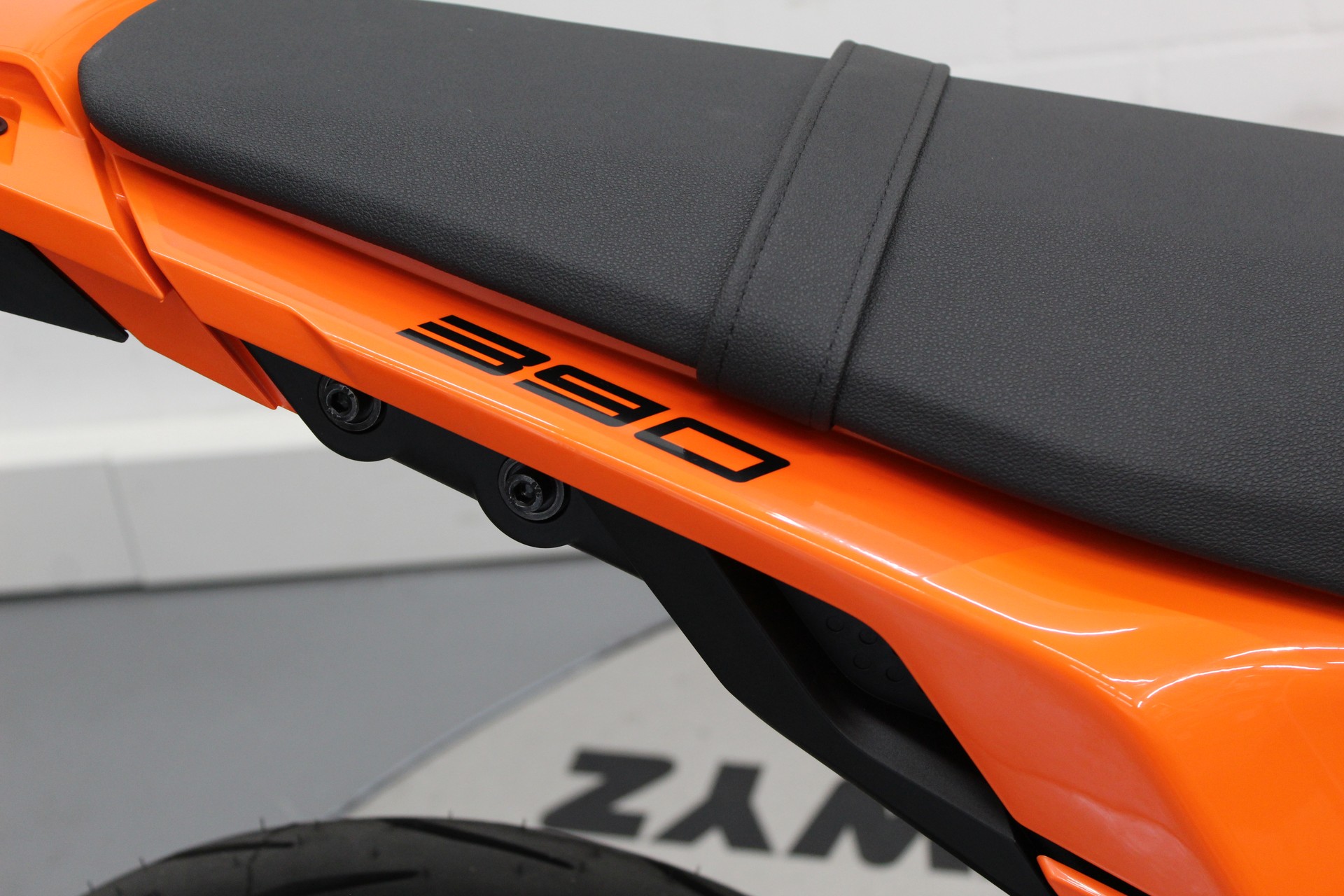 KTM 390 SMC-R-image-7