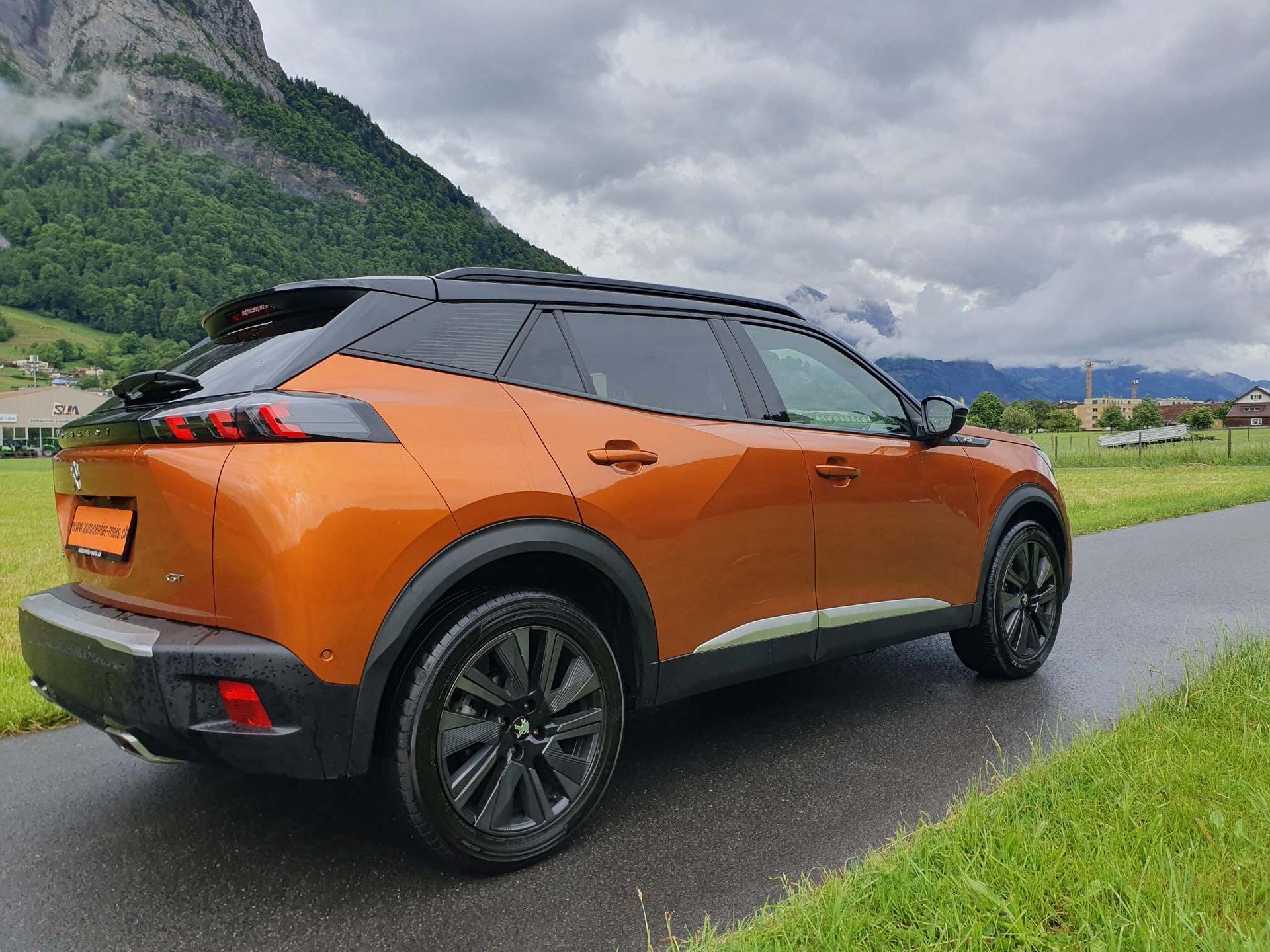 PEUGEOT 2008 1.2 PureTech 155 GT-image-6