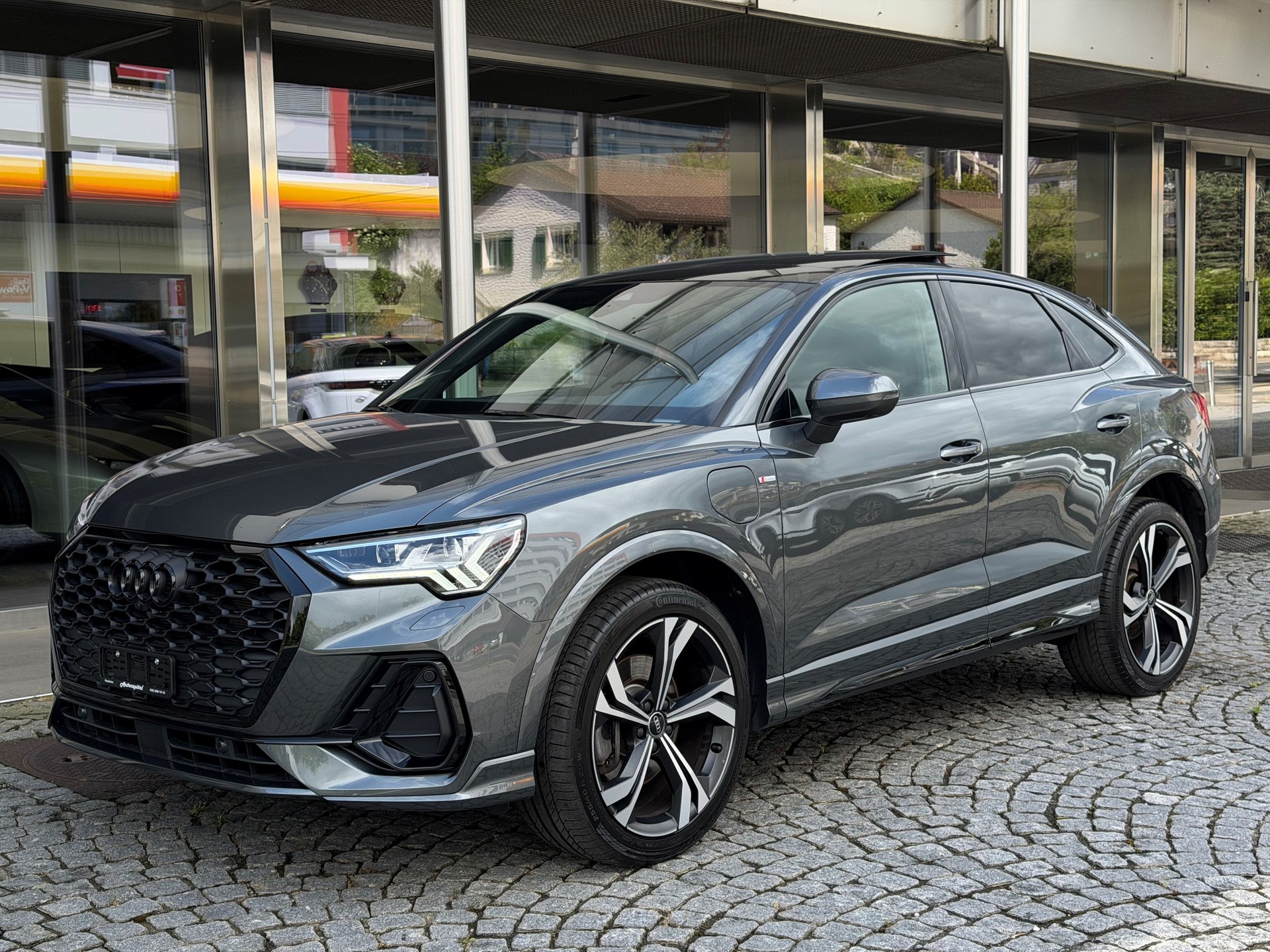 AUDI Q3 SB 45 TFSI e S li S-tr