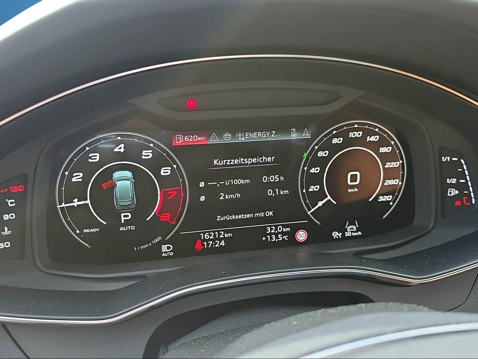 AUDI RS6 Avant 4.0 TFSI V8 quattro-image-13
