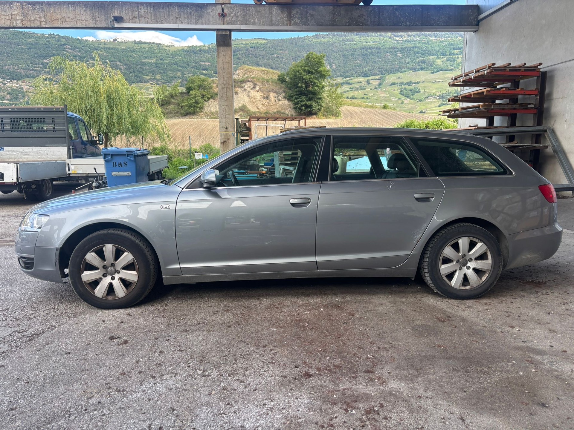 AUDI A6 Avant 3.0 V6 TDI quattro-image-1