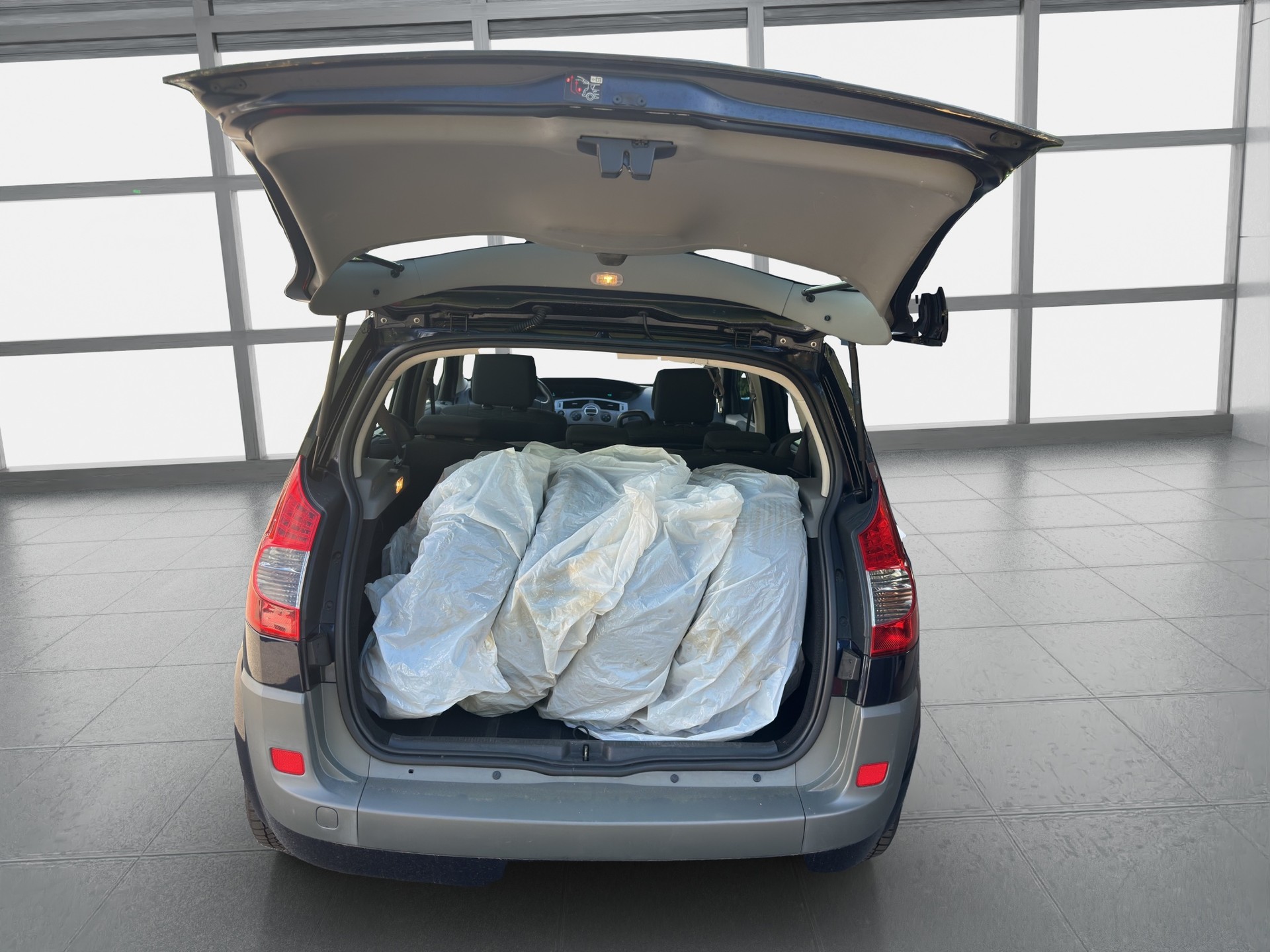 RENAULT Scénic 2.0 16V Fairway Automatic-image-12