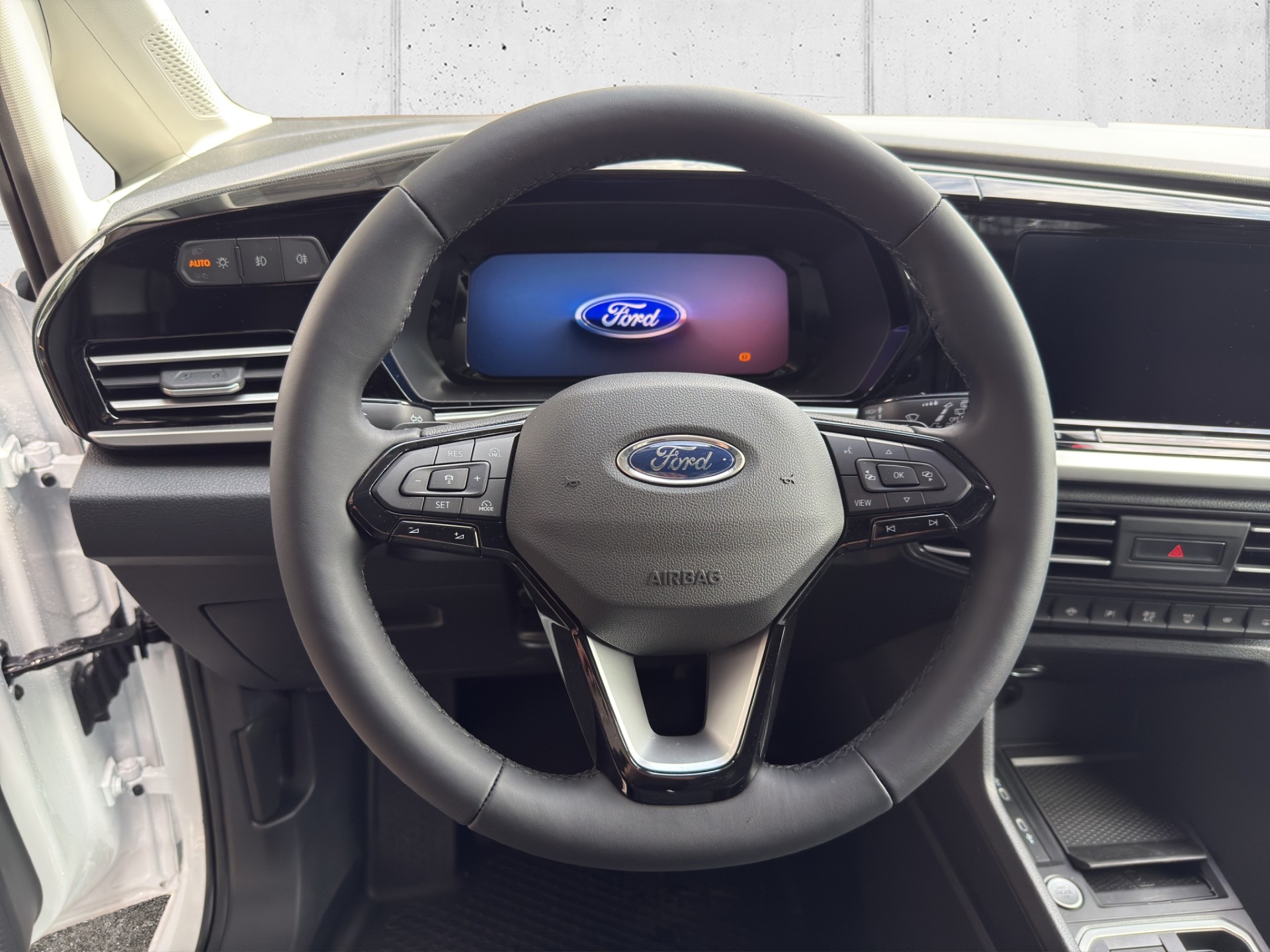FORD Grand Transit Connect Kaw. 1.5 EcoBoost 150 Titanium PHEV-image-9