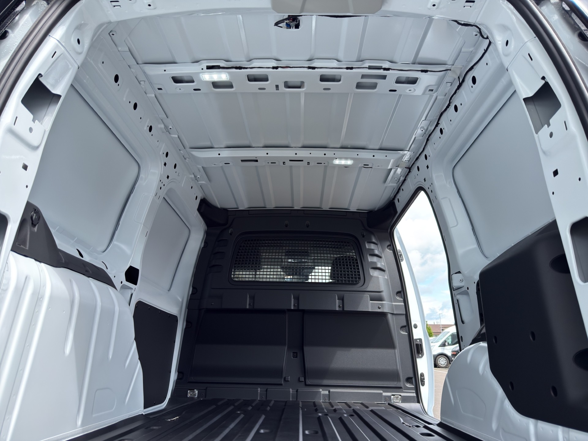 FORD Grand Transit Connect Kaw. 1.5 EcoBoost 150 Titanium PHEV-image-13