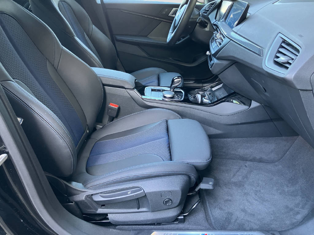 BMW 218i Gran Coupé-image-13