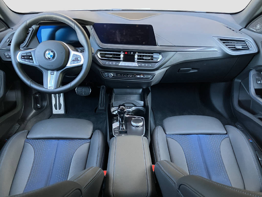 BMW 218i Gran Coupé-image-9