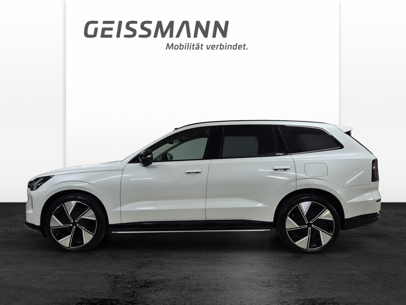 VOLVO EX90 Twin Performance Ultra AWD-showroom-element-2