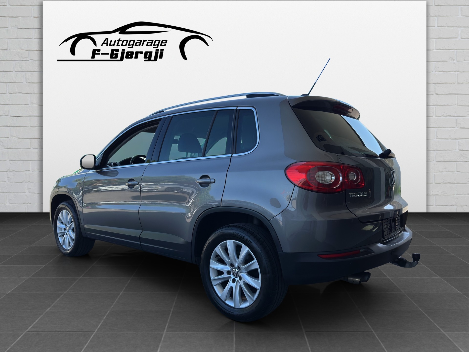 VW Tiguan 2.0 TDI Sport&Style Tiptronic-image-4
