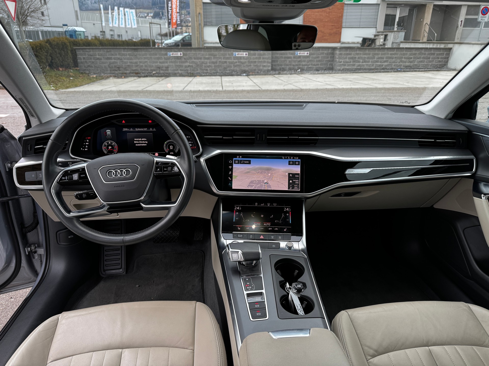 AUDI A6 Avant 40 TDI Design quattro S-tronic-image-3