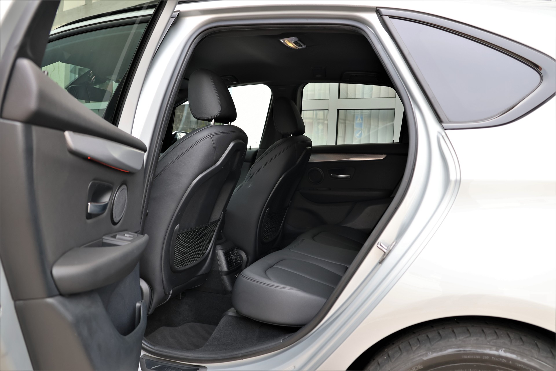 BMW 218d xDrive Active Tourer Steptronic M Sport (CH)-image-11