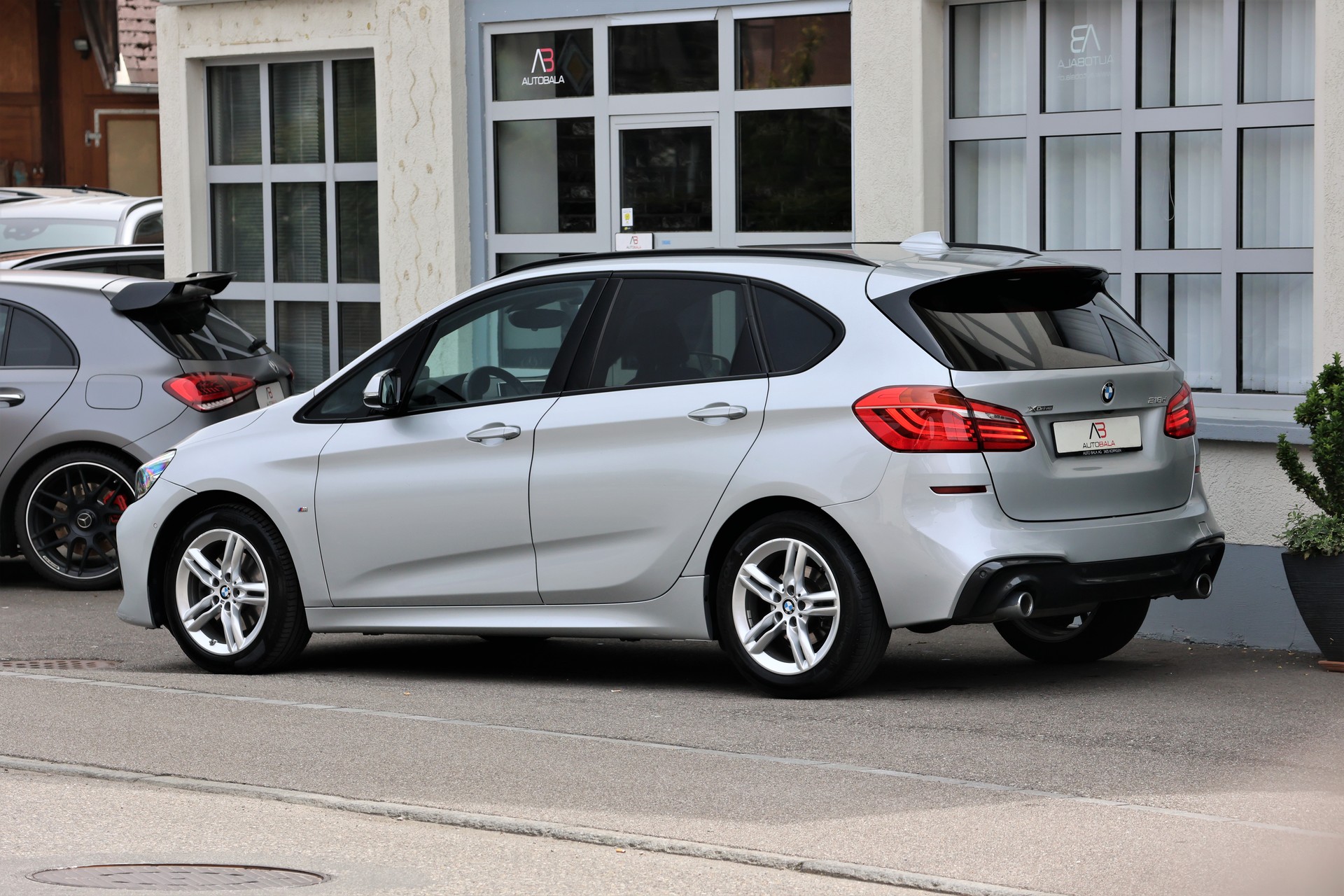 BMW 218d xDrive Active Tourer Steptronic M Sport (CH)-image-4