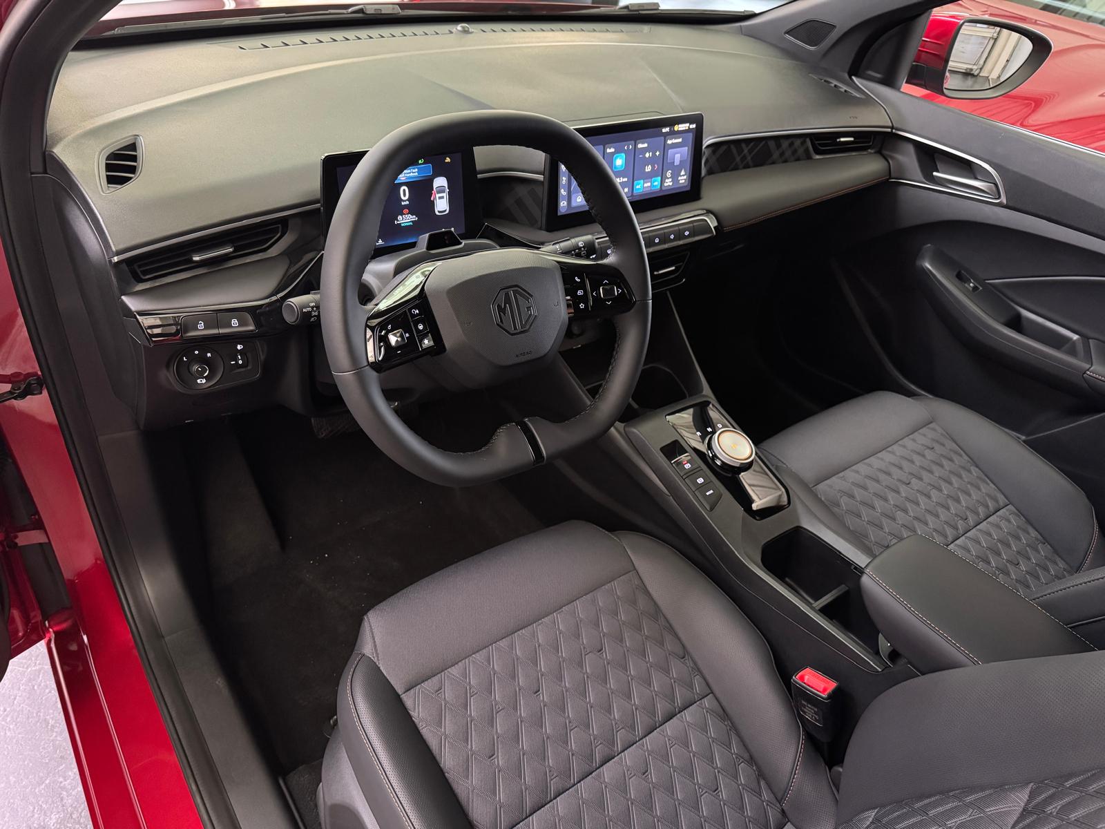 MG 3 1.5 Hybrid Luxury-image-5