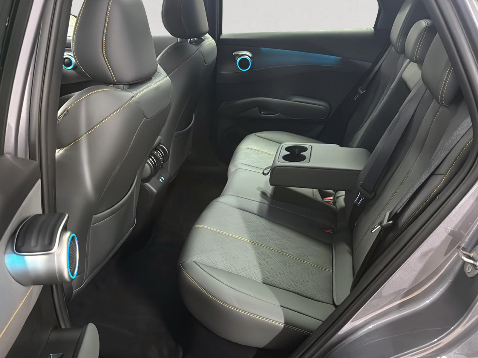 BYD Atto 3 EVO 74.8 kWh Excellence AWD-image-16