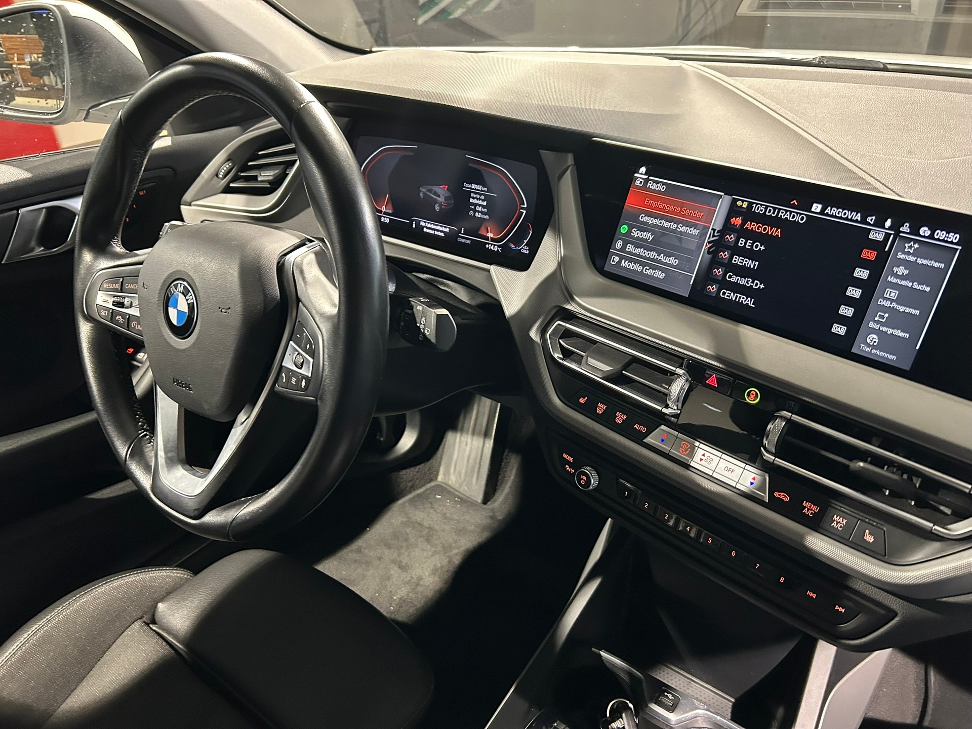 BMW 120i Steptronic-image-23