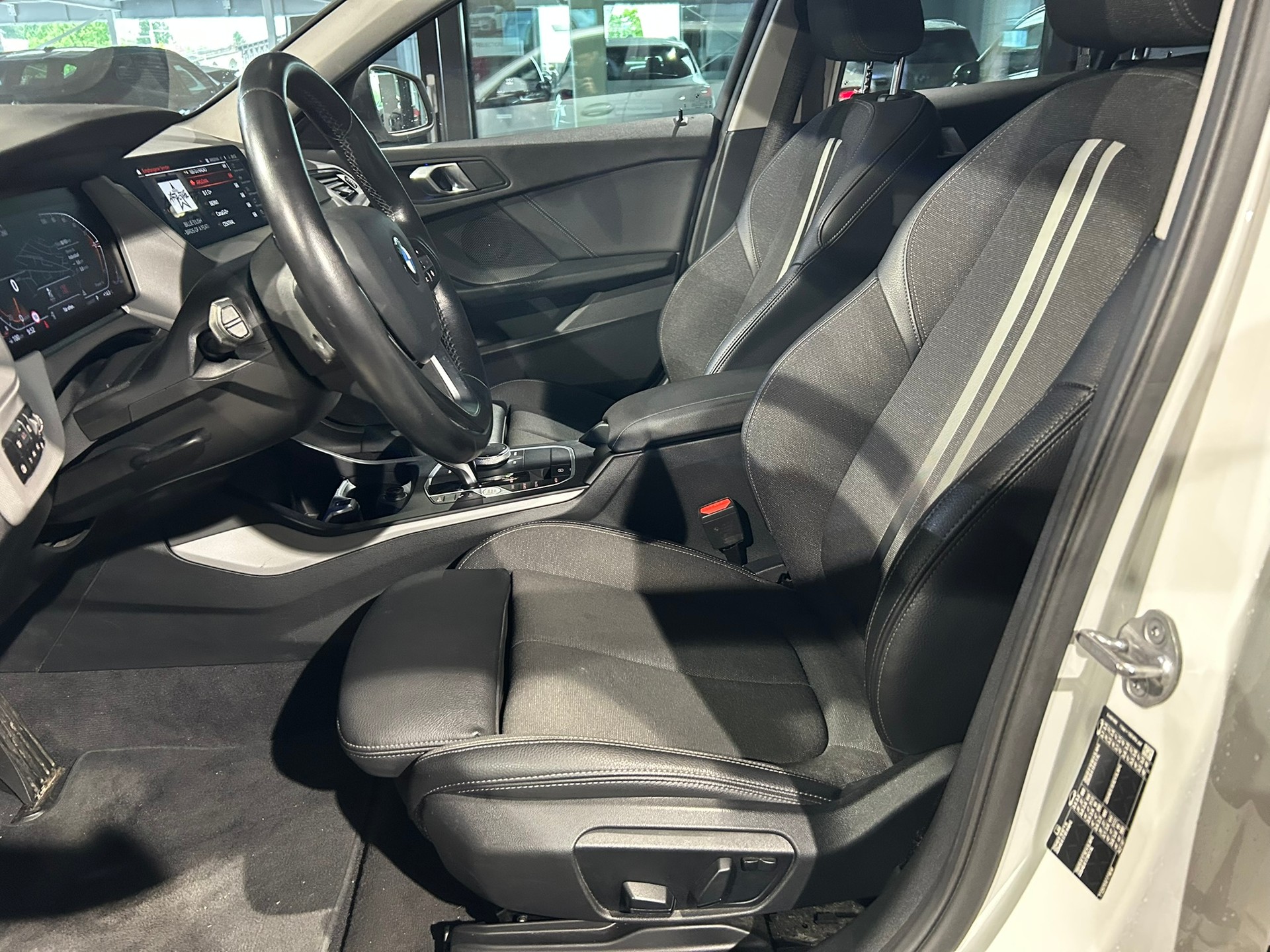 BMW 120i Steptronic-image-27