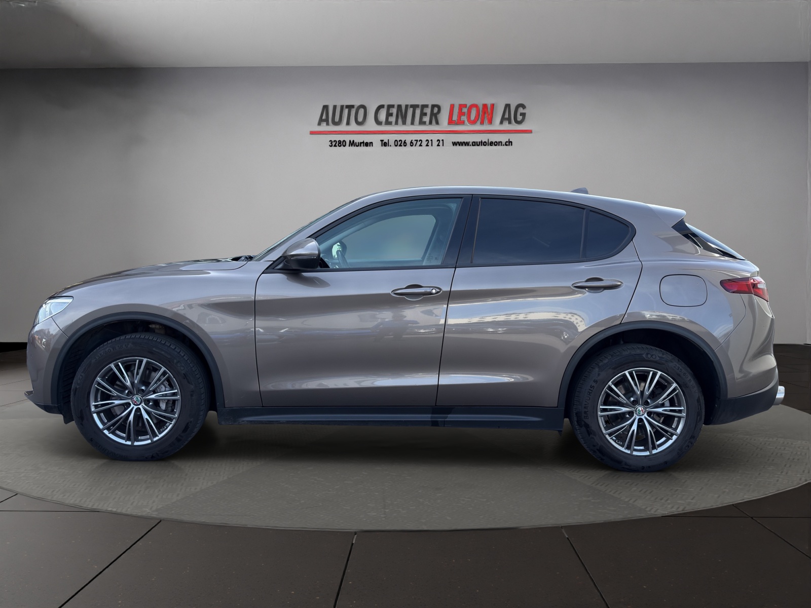 ALFA ROMEO Stelvio 2.0 First Edition Q4 Automatic-showroom-element-2