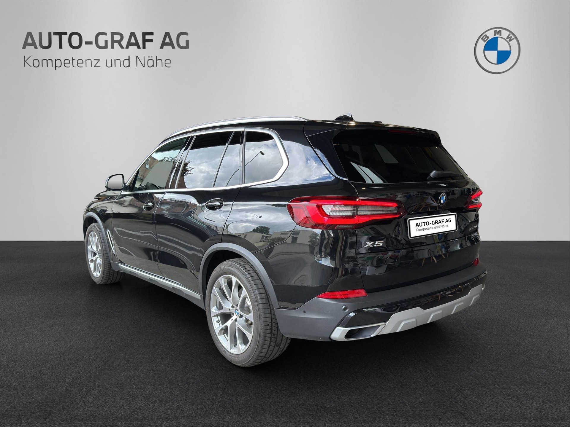 BMW X5 25d xDrive-showroom-element-2