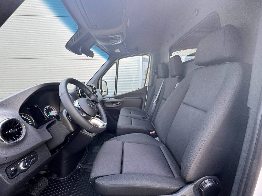 MERCEDES-BENZ eSprinter 420 Kasten Pro Worker 3665 S 81 kWh-image-8