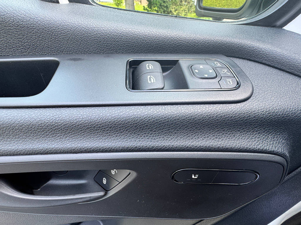 MERCEDES-BENZ eSprinter 420 Kasten Pro Worker 3665 S 81 kWh-image-13