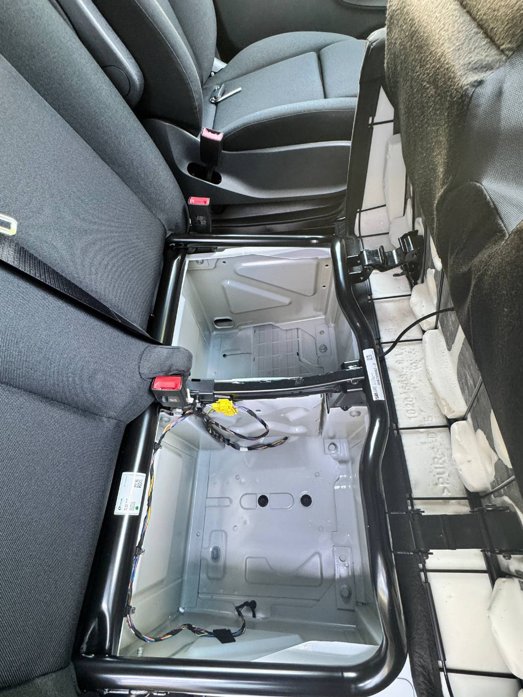 MERCEDES-BENZ eSprinter 420 Kasten Pro Worker 3665 S 81 kWh-image-14