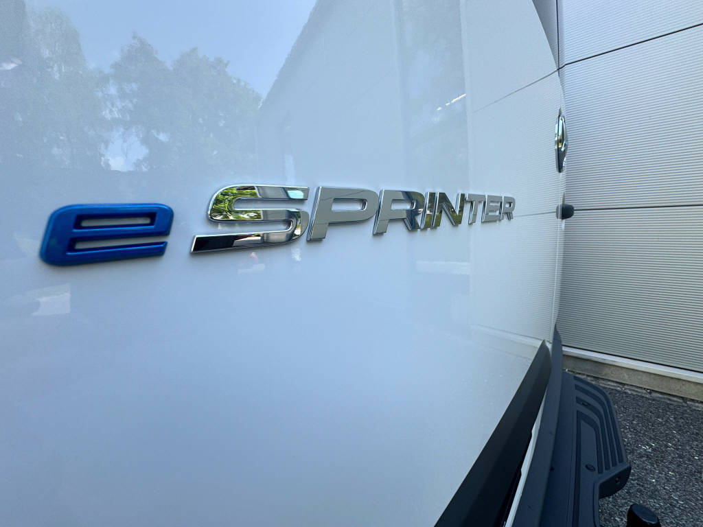 MERCEDES-BENZ eSprinter 420 Kasten Pro Worker 3665 S 81 kWh-showroom-element-3