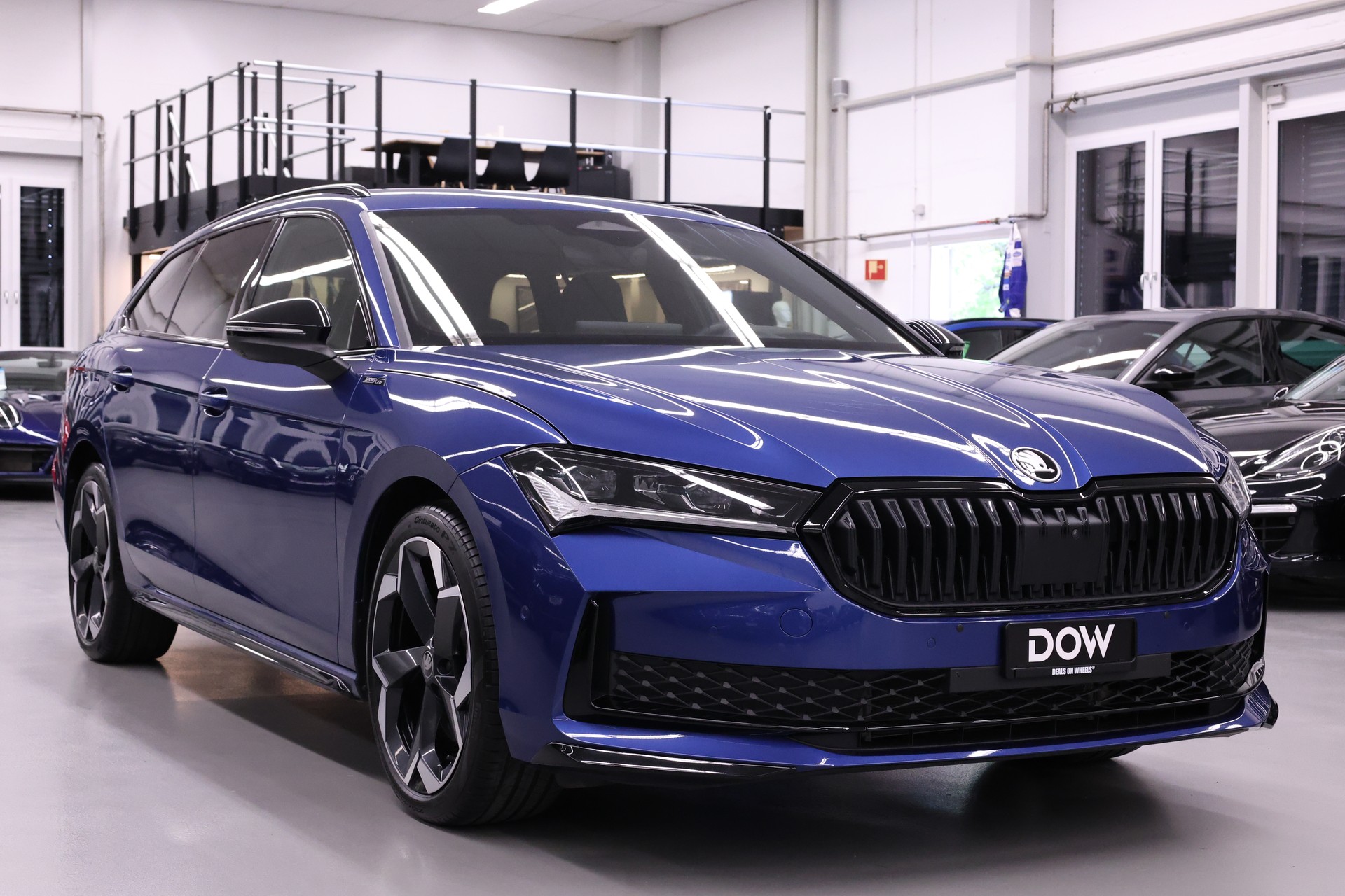 SKODA Superb Combi 2.0 TDI Sportline 4x4 DSG-showroom-element-2