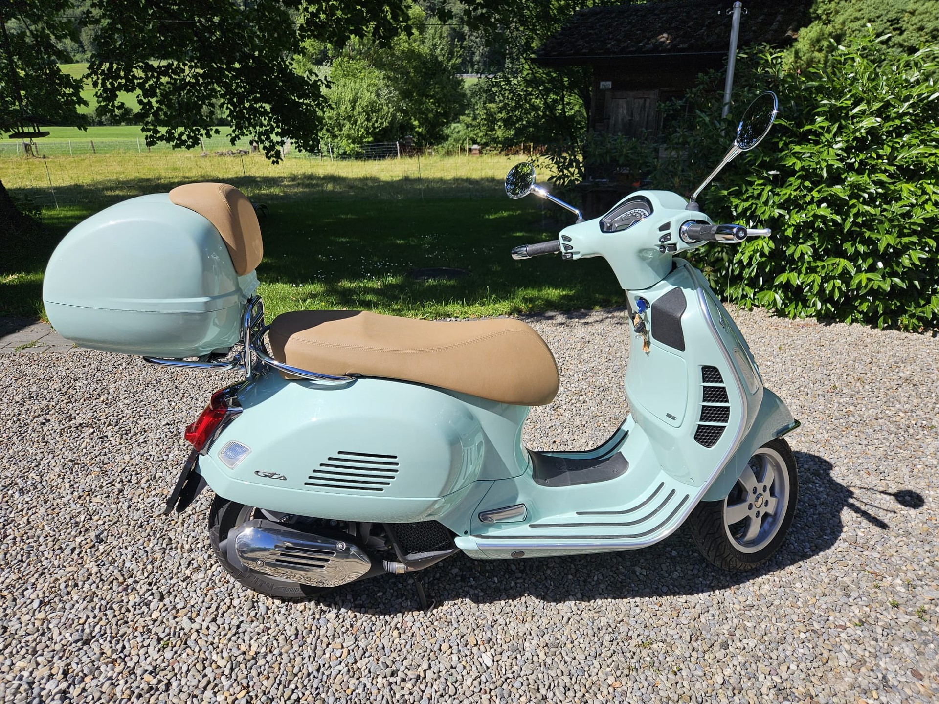 PIAGGIO Vespa GTS 125 i.e ABS-image-2