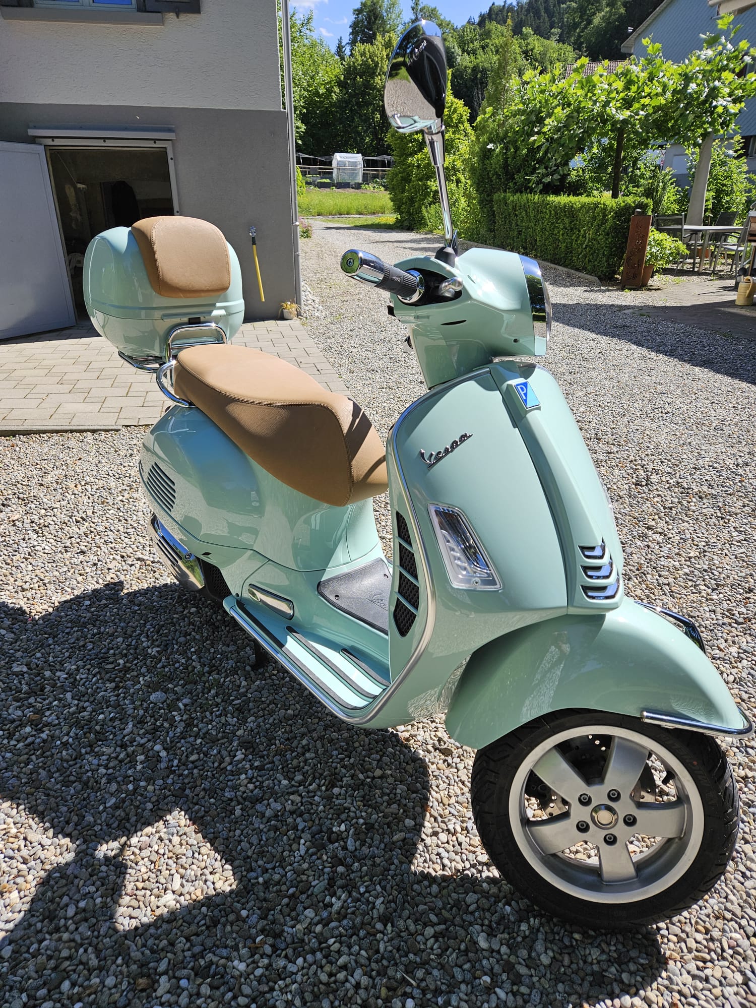 PIAGGIO Vespa GTS 125 i.e ABS-image-3